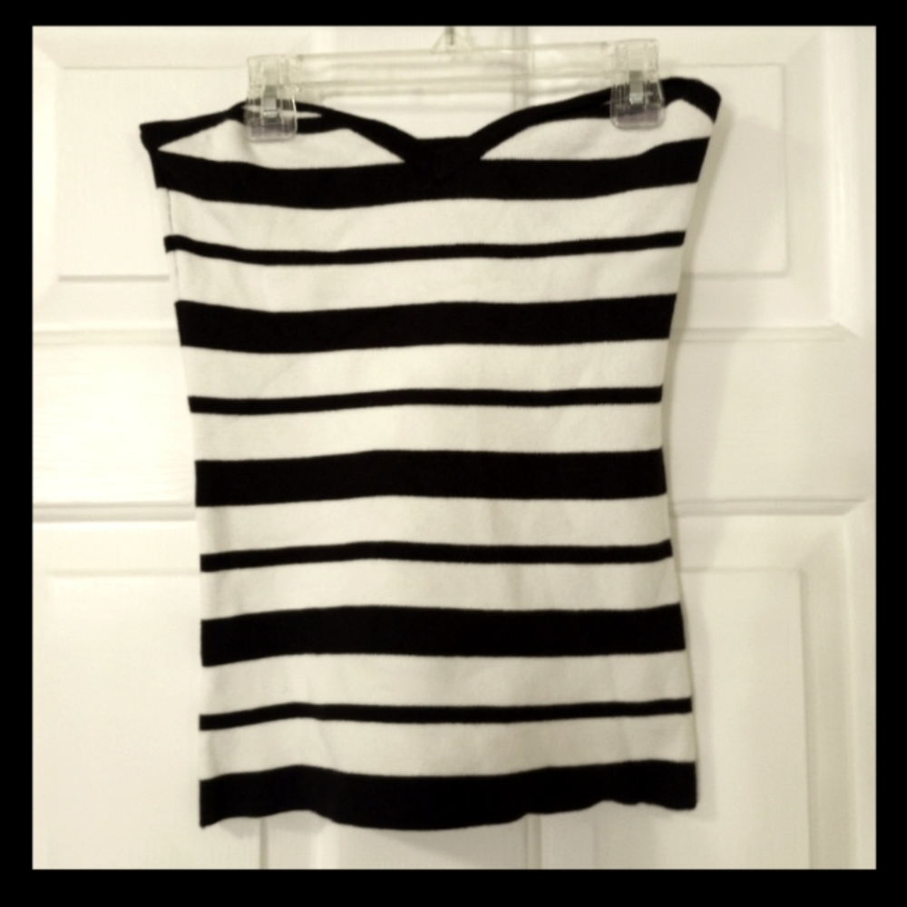 GUESS Sweetheart Tube Top